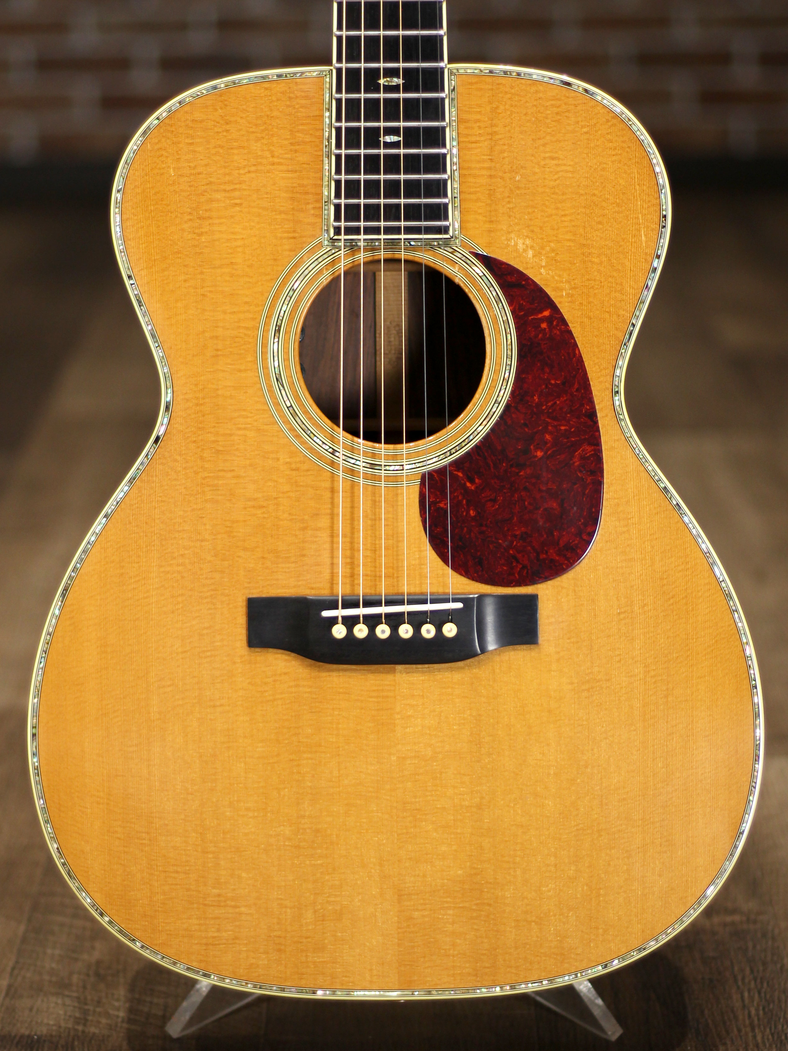 Martin 000-42 Acoustic Guitar | Martin Guitar